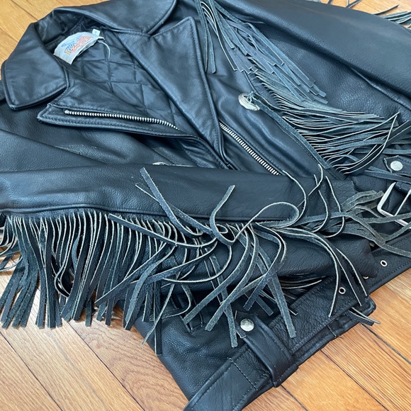 Vintage biker fringe black leather moto jacket - Picture 5 of 16